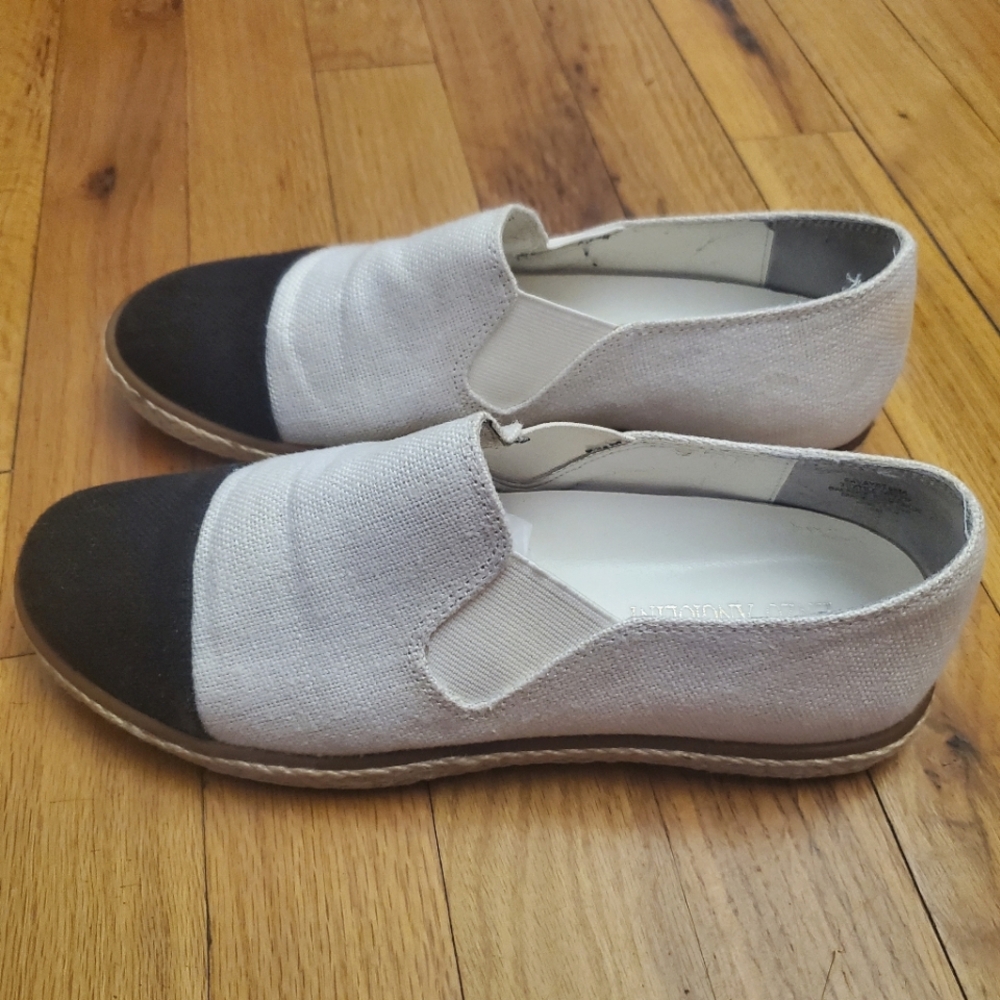 Enzo Angiolini Classic Cream Black Espadrille Flat Slip-On Shoes